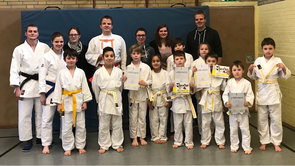 Foto Kyu-G�rtelpr�fung