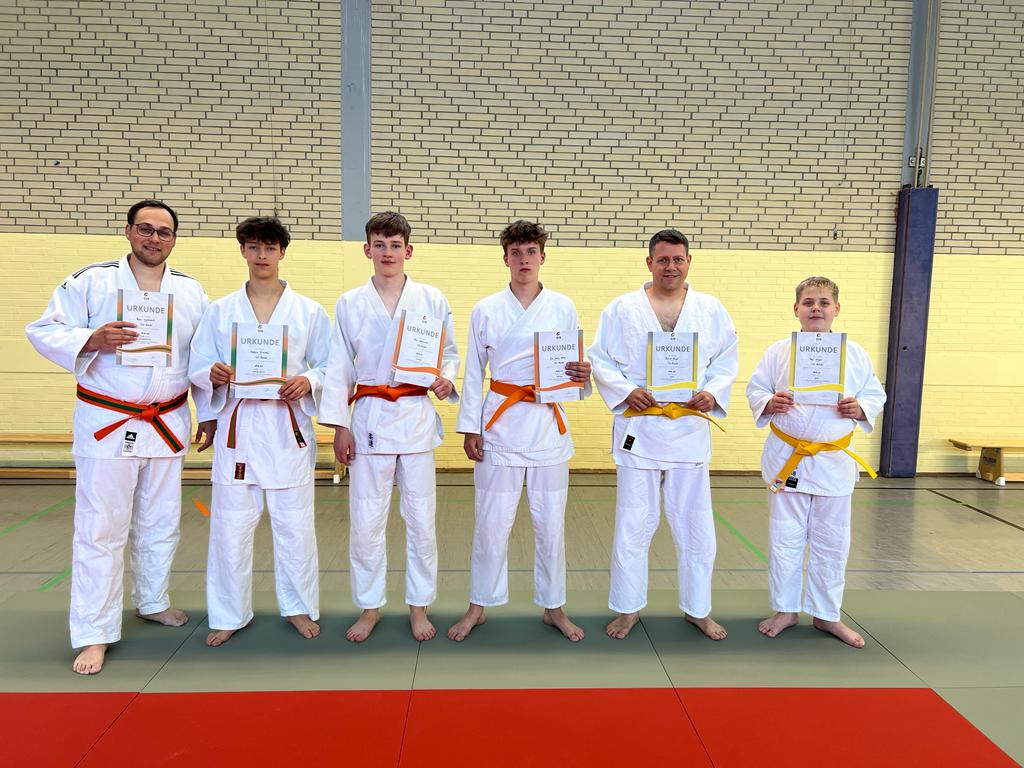 Foto Kyu-G�rtelpr�fung